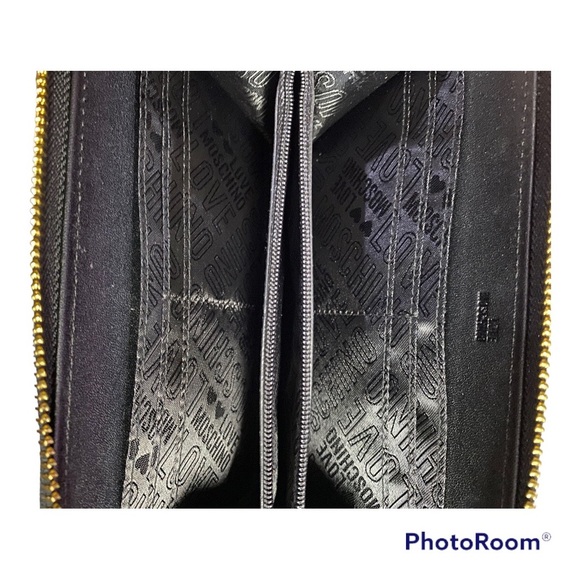 NWT LOVE MOSCHINO Wallet Zip Around Black PU Gold Tone Studded 8 Card Slots - Picture 3 of 9